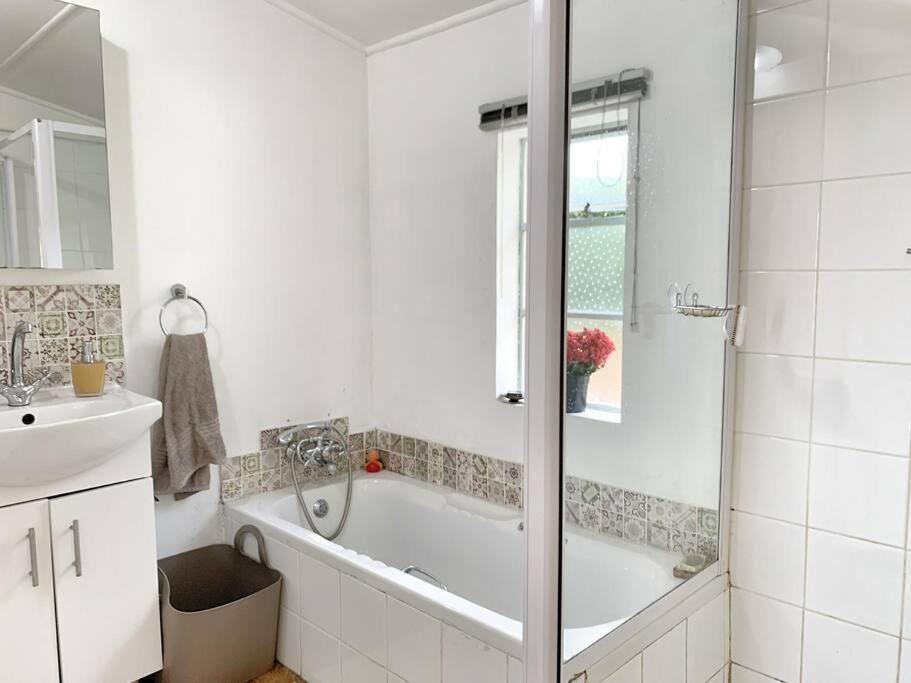 The Town House - Lower Knysna Central Екстериор снимка